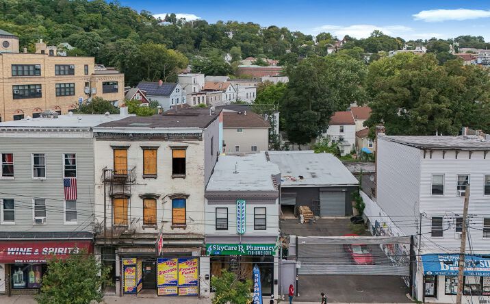 Pictures of Mixed Use, Multifamily, Retail property located at 219-225 Broad Street, Staten Island, US 10304 for sales - image #1