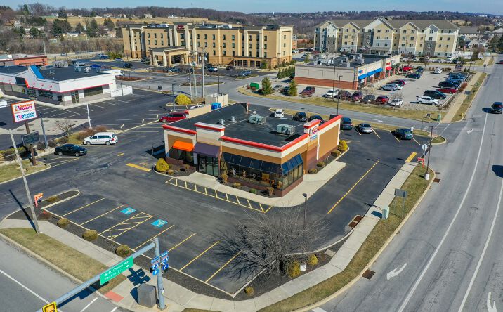 Pictures of Retail property located at 2175 S Queen St, York, PA 17402 for comps - image #1