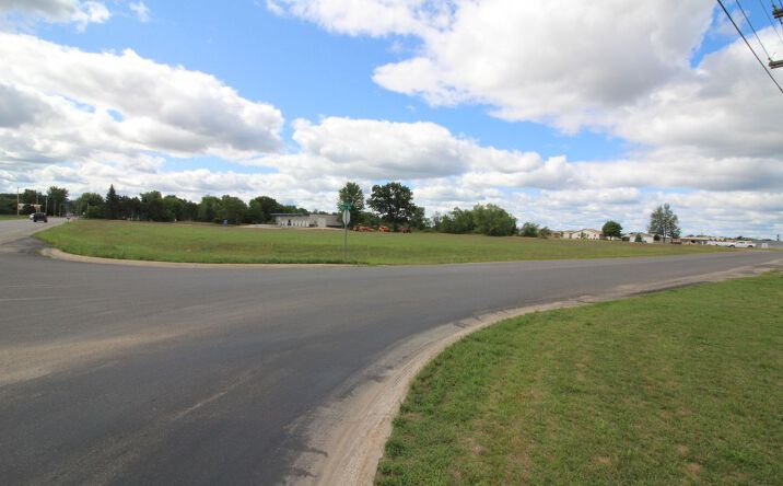 Pictures of Land property located at Plett Rd Parcel C, Cadillac, MI 49601 for sales - image #1