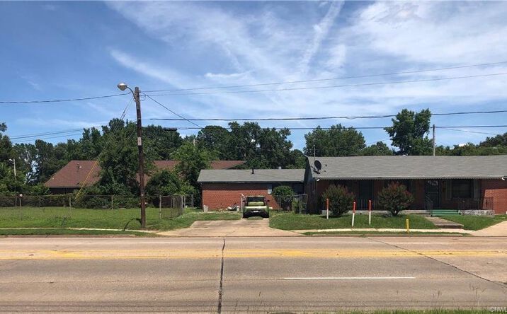 Pictures of Land, Office, Retail property located at 7029 Line Ave, Shreveport, LA 71106 for sales - image #1