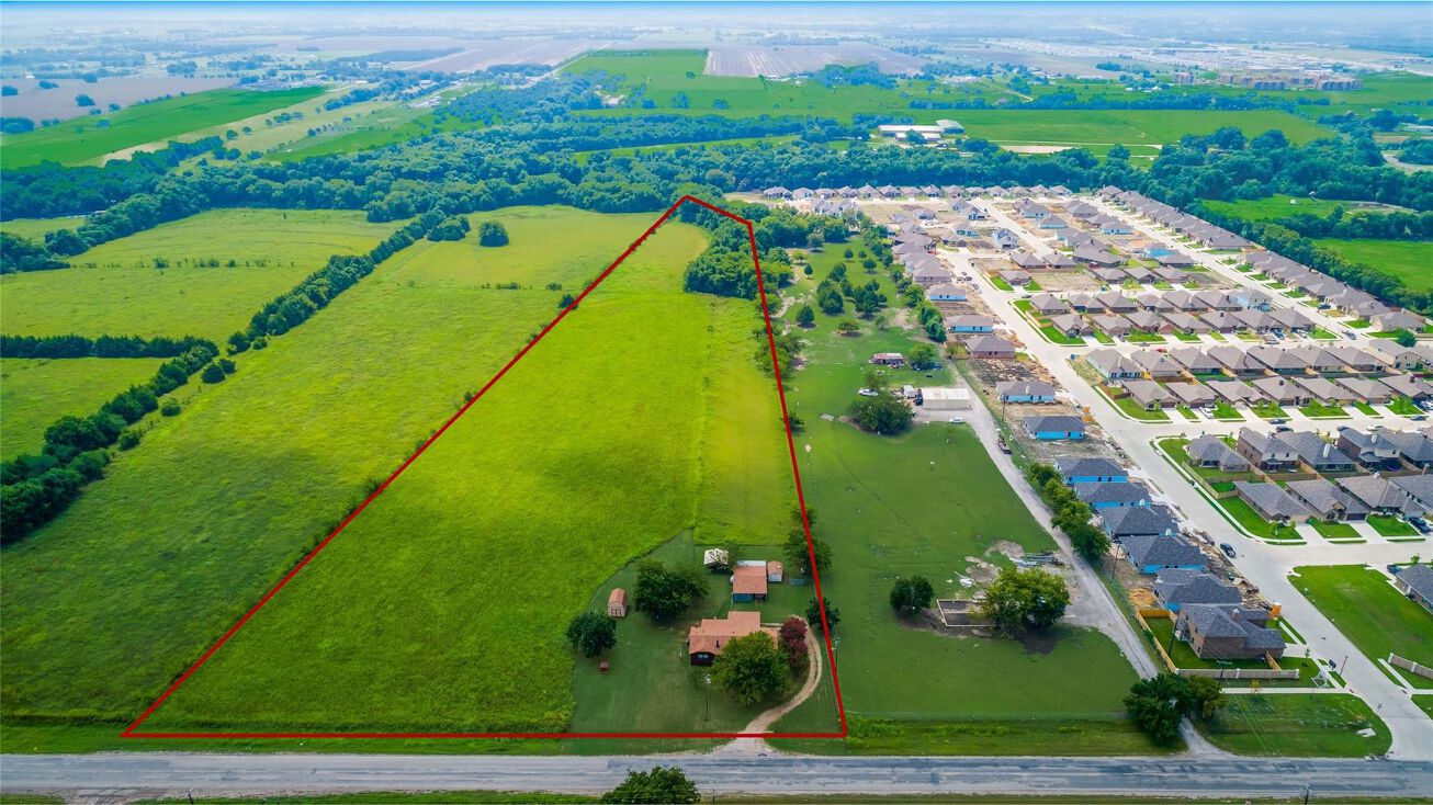 976 E Belt Line Rd, Wilmer, TX 75172