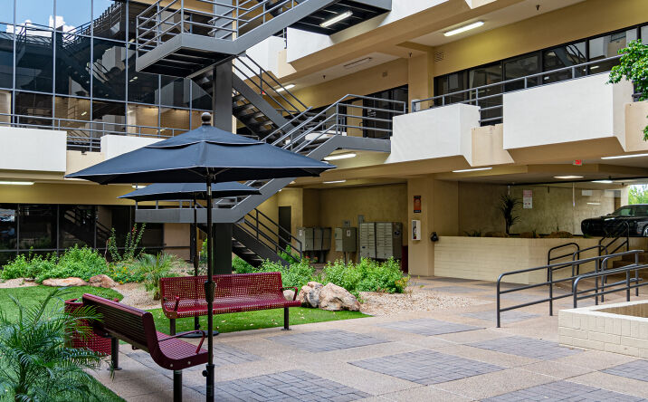 Pictures of Office property located at 5501 N 19th Ave, Phoenix, AZ 85015 for sales - image #1