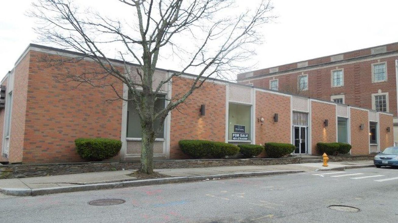 111 High St, Pawtucket, RI 02860