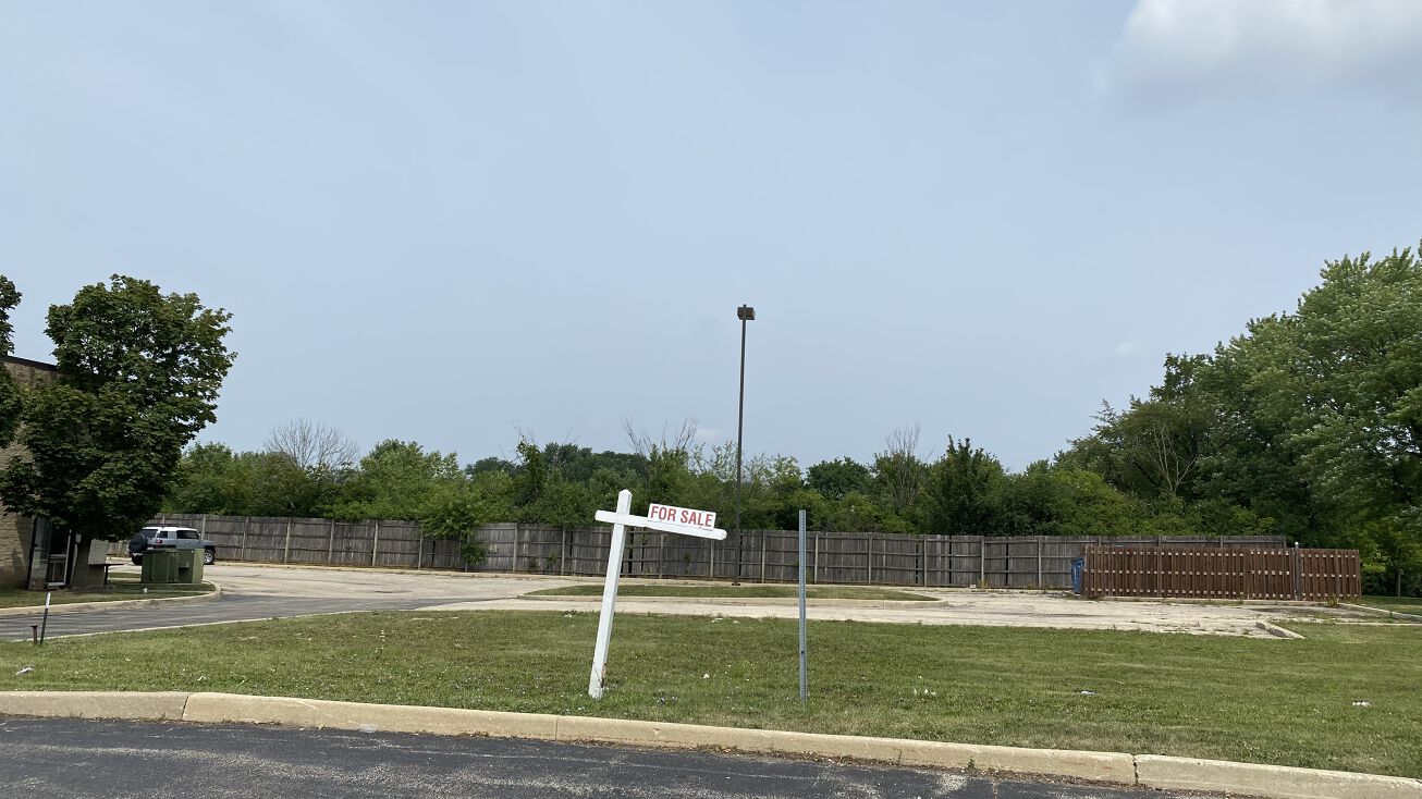 548 E Boughton Rd, Bolingbrook, IL 60440