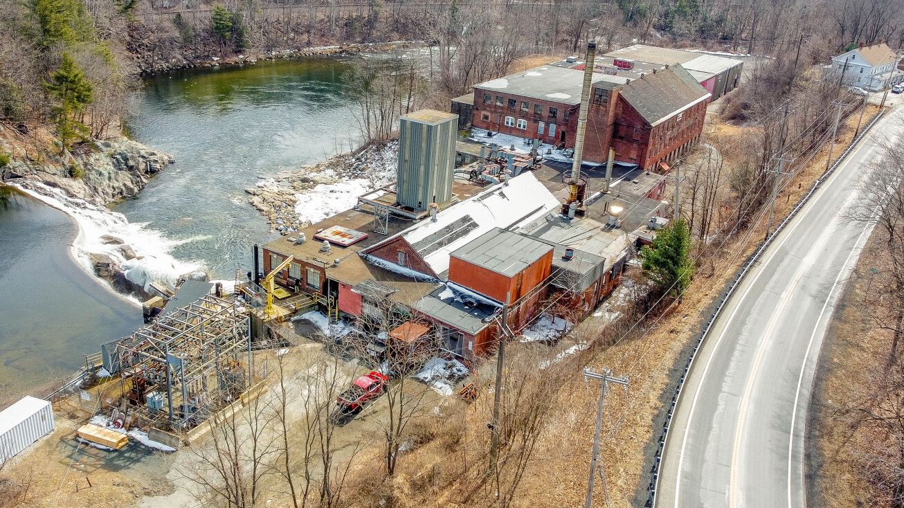 1190 Huntington Rd, Russell, MA 01071