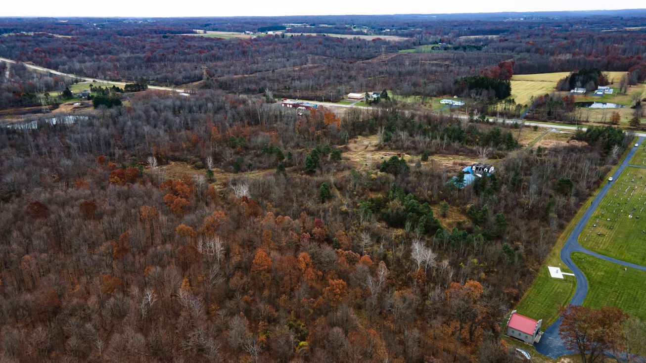 W AkronCanfield Rd, Canfield, OH 44406