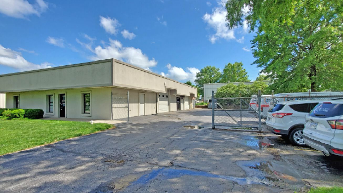 2007 E. Prairie Circle, Olathe, KS 66062