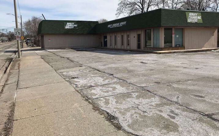 Pictures of Office property located at 610 E. Cesar E. Chavez Ave, Lansing, MI 48906 for sales - image #1