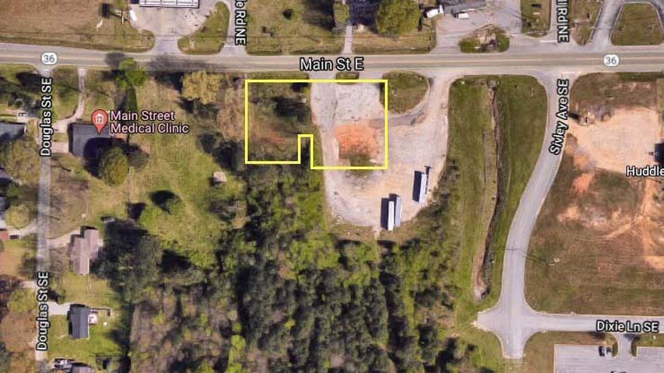 1700 & 1702 Main St E, Hartselle, AL 35640 Land for Sale 0.85ac