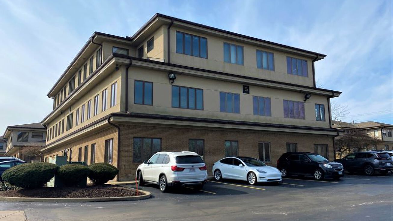 6728 Loop Rd, Centerville, OH 45459