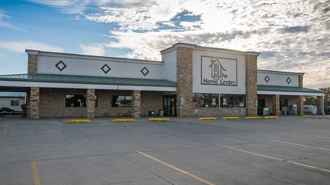 4 DoIt Drive, Altamont, IL 62411