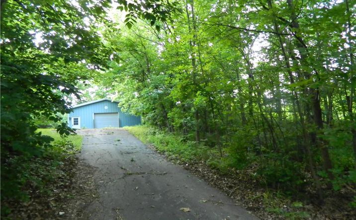 image of property at N EUGENE FIELD ROAD Kansas City MO 64119