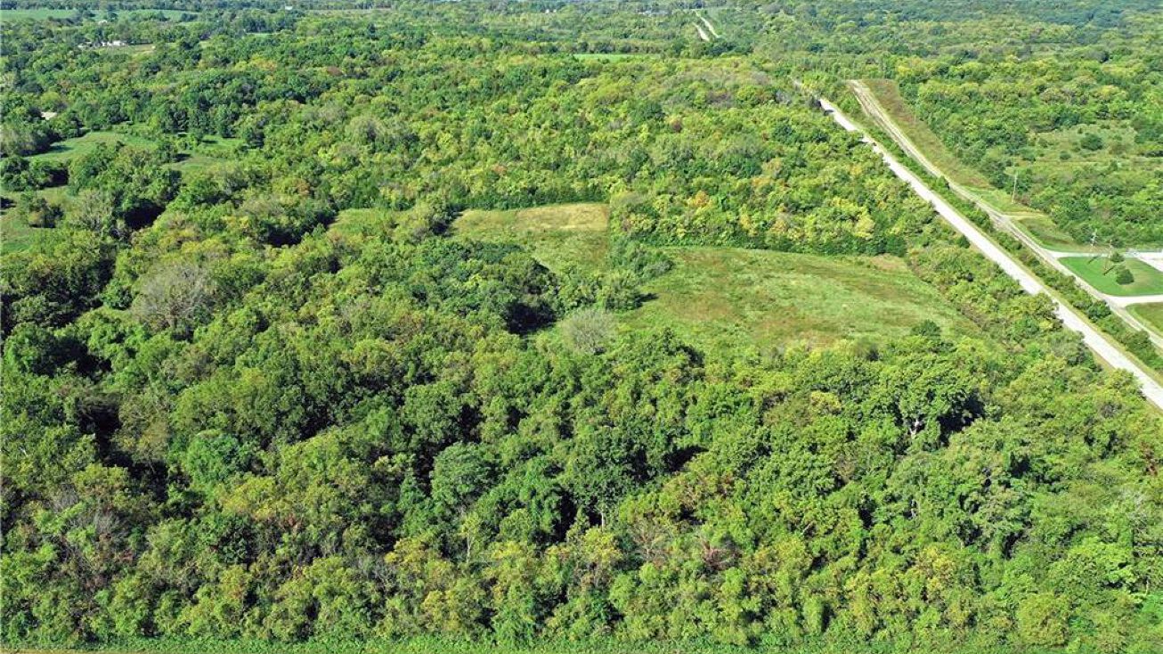 27403 E Truman Road, Independence, MO 64057