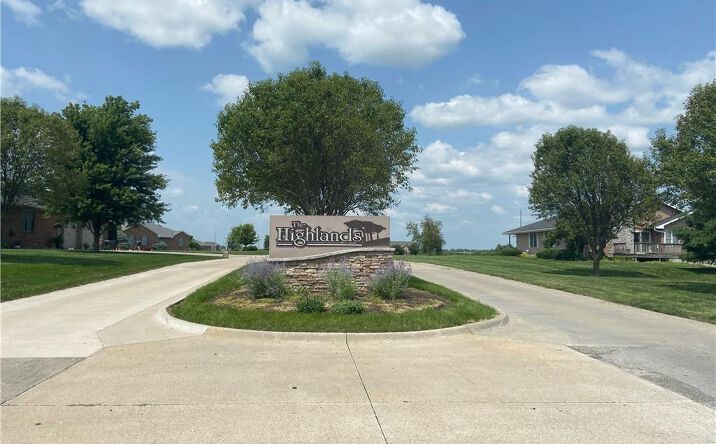 Pictures of Land property located at LOT 3 MAGNOLIA Circle, Maryville, MO 64468 for sales - image #1