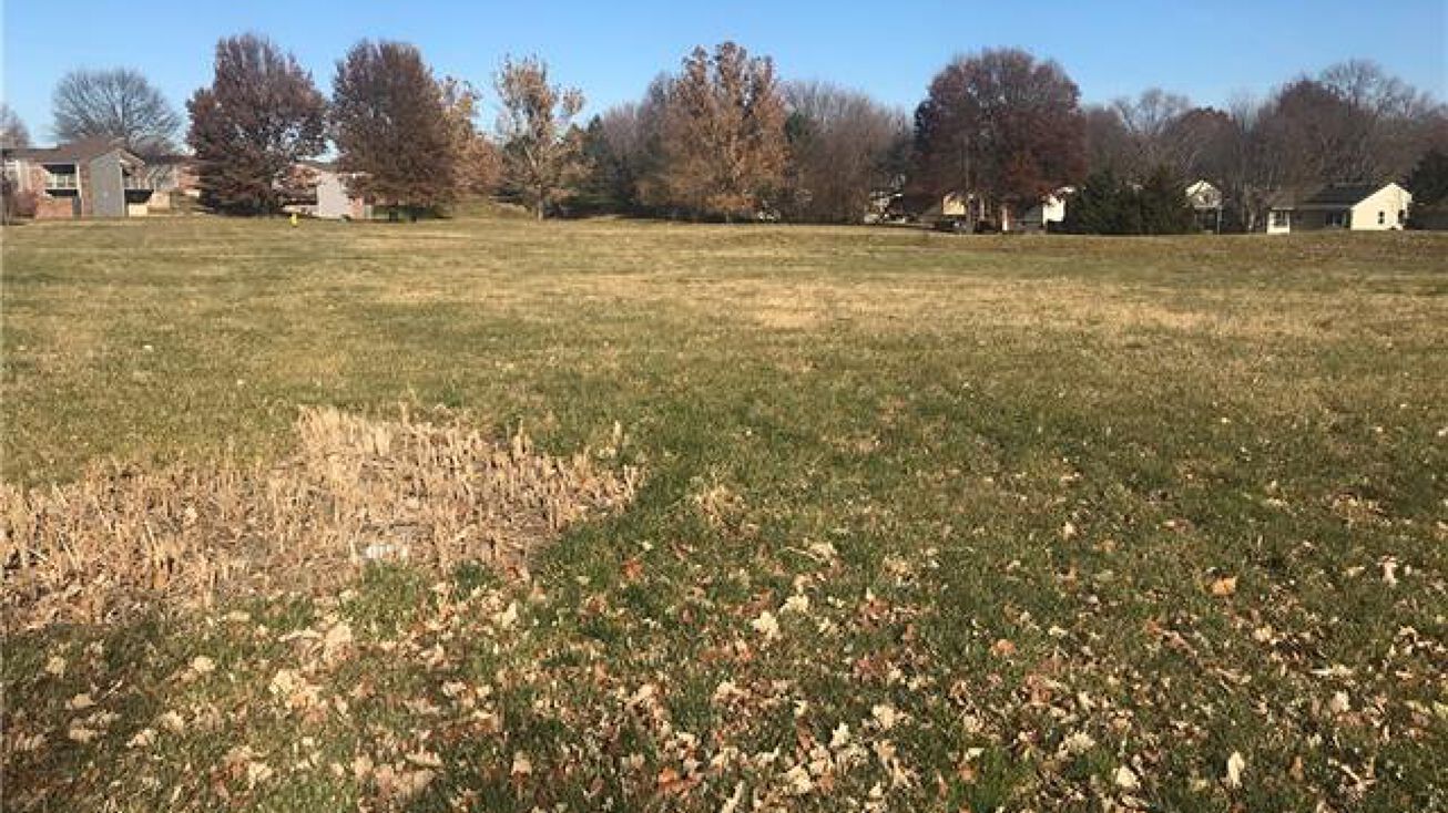 16560 Indian Creek Parkway, Olathe, KS 66062