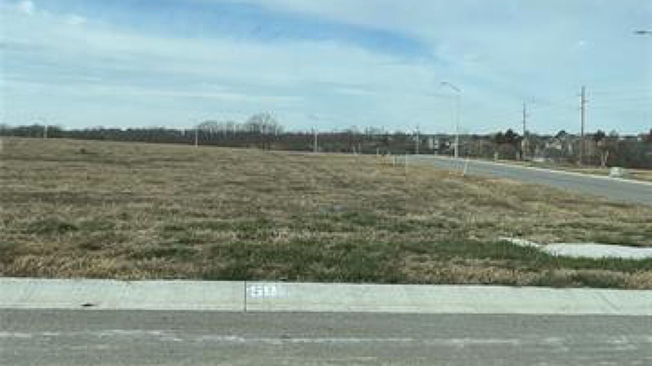 1104 Forbes Drive, Raymore, MO 64083