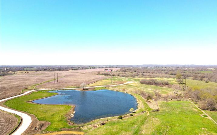 Pictures of Land property located at Lot 7 Lakeview Acres N/A, Holden, MO 64040 for sales - image #1