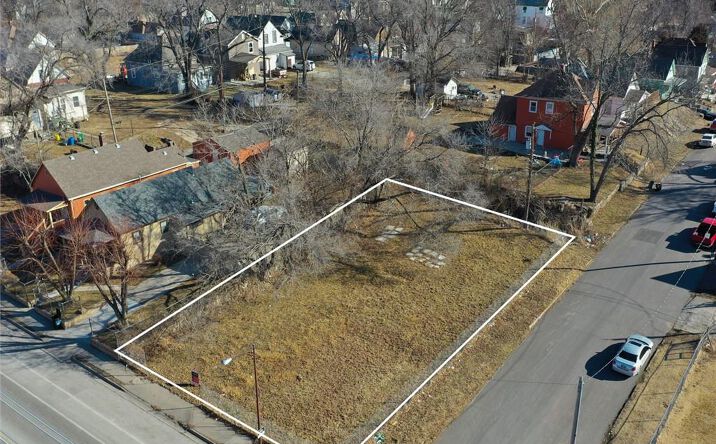 Pictures of Land property located at 263 N 10TH Street, Kansas City, KS 66102 for sales - image #1