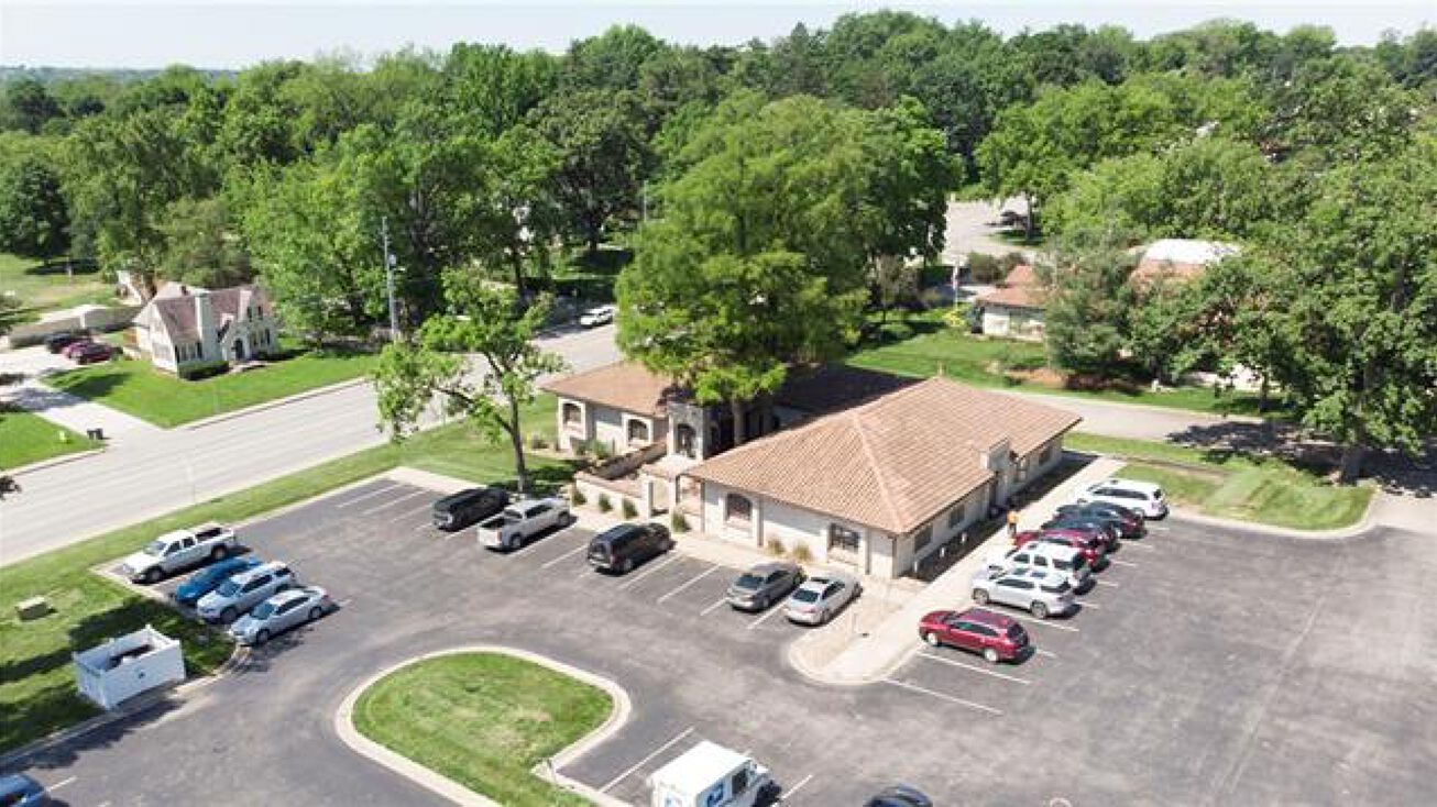 3105 Frederick Avenue, St Joseph, MO 64506