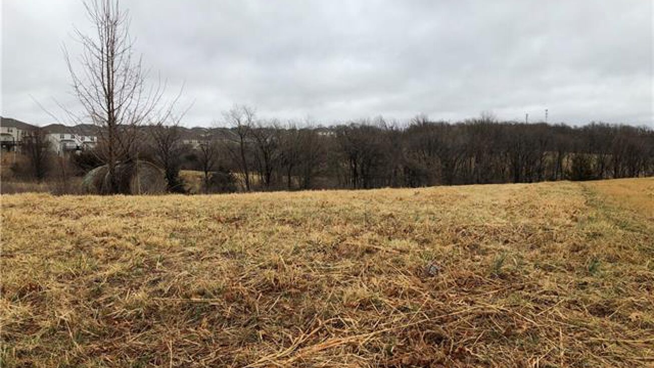 4221 N 107th Street, Kansas City, KS 66109