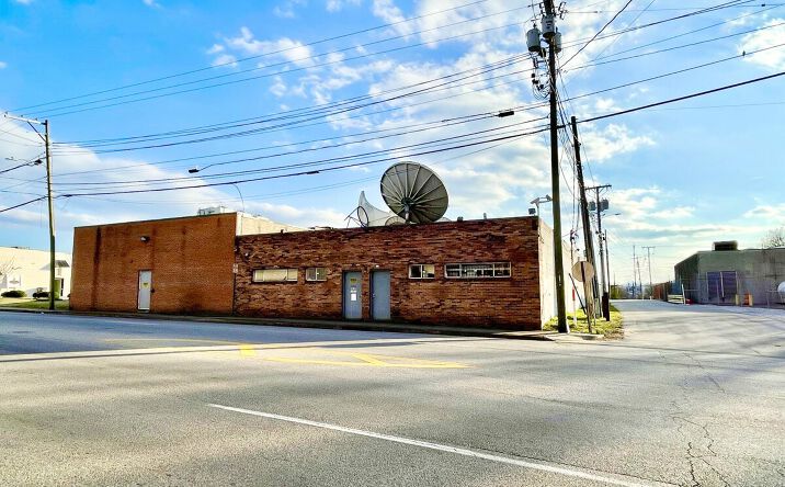 Pictures of Industrial, Office property located at 806 E Main St, Chattanooga, TN 37408 for sales - image #1