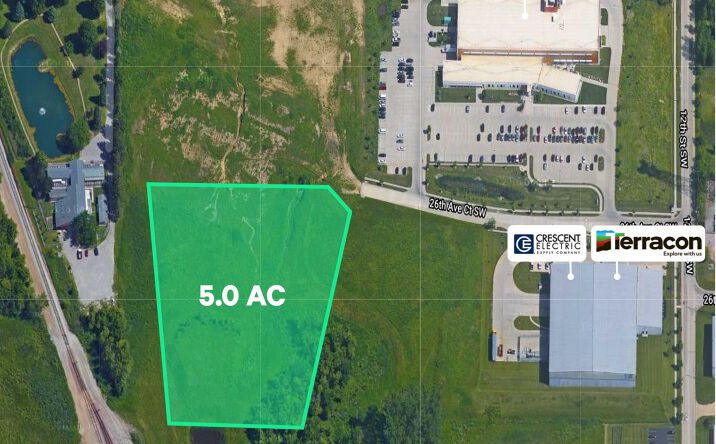 Pictures of Land property located at 1405 26th Ave Ct SW, Cedar Rapids, IA 52404 for sales - image #1