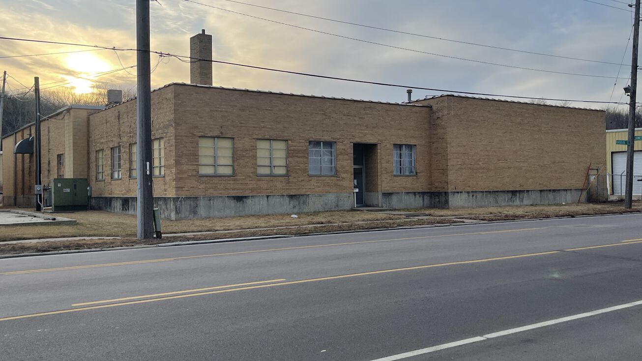 1658 Riverside Blvd, Sioux City, IA 51109