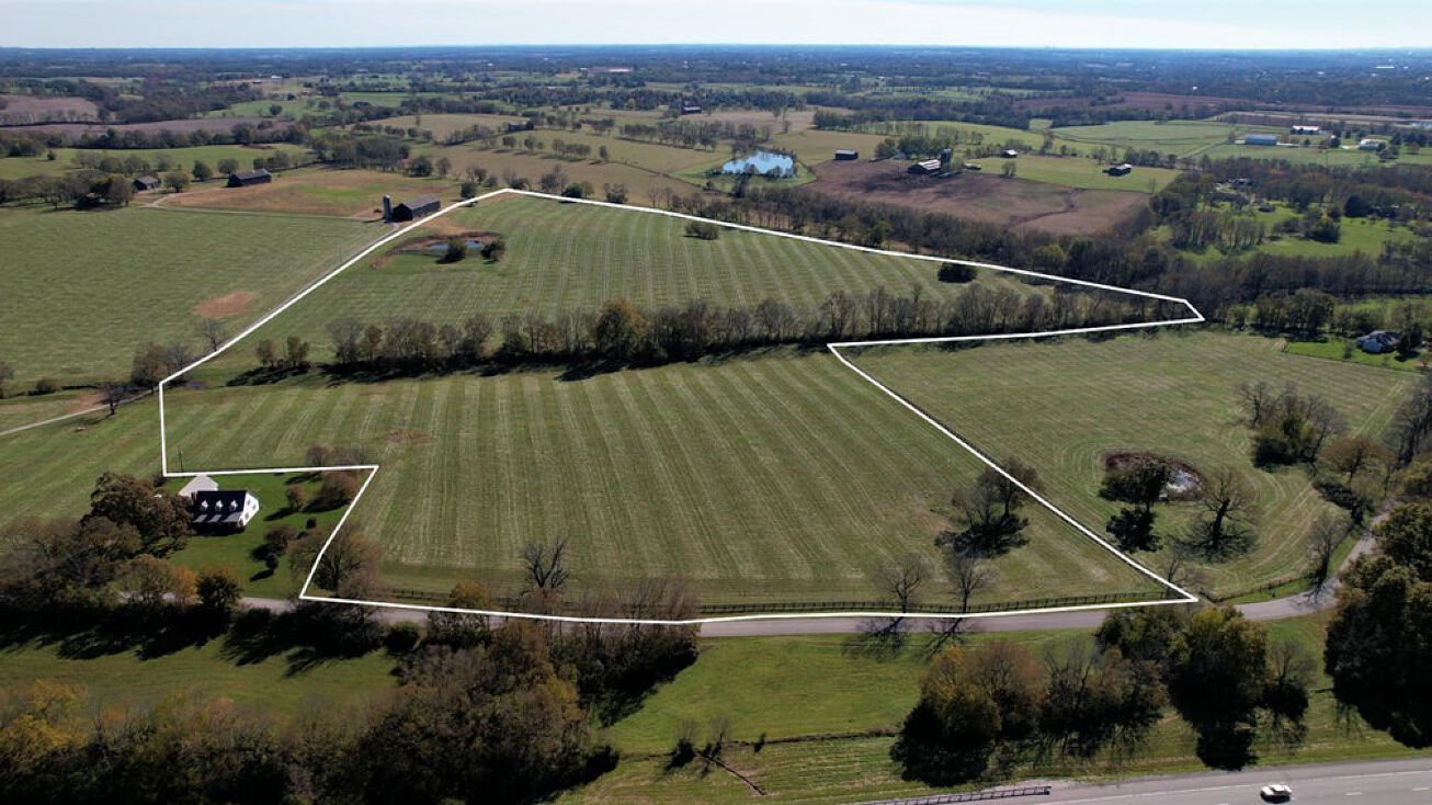 2175 Scotts Ferry Rd, Versailles, KY 40383