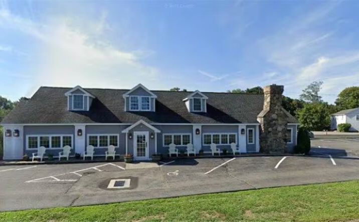 image of property at 1320 BOSTON POST RD Madison CT 06443-3454