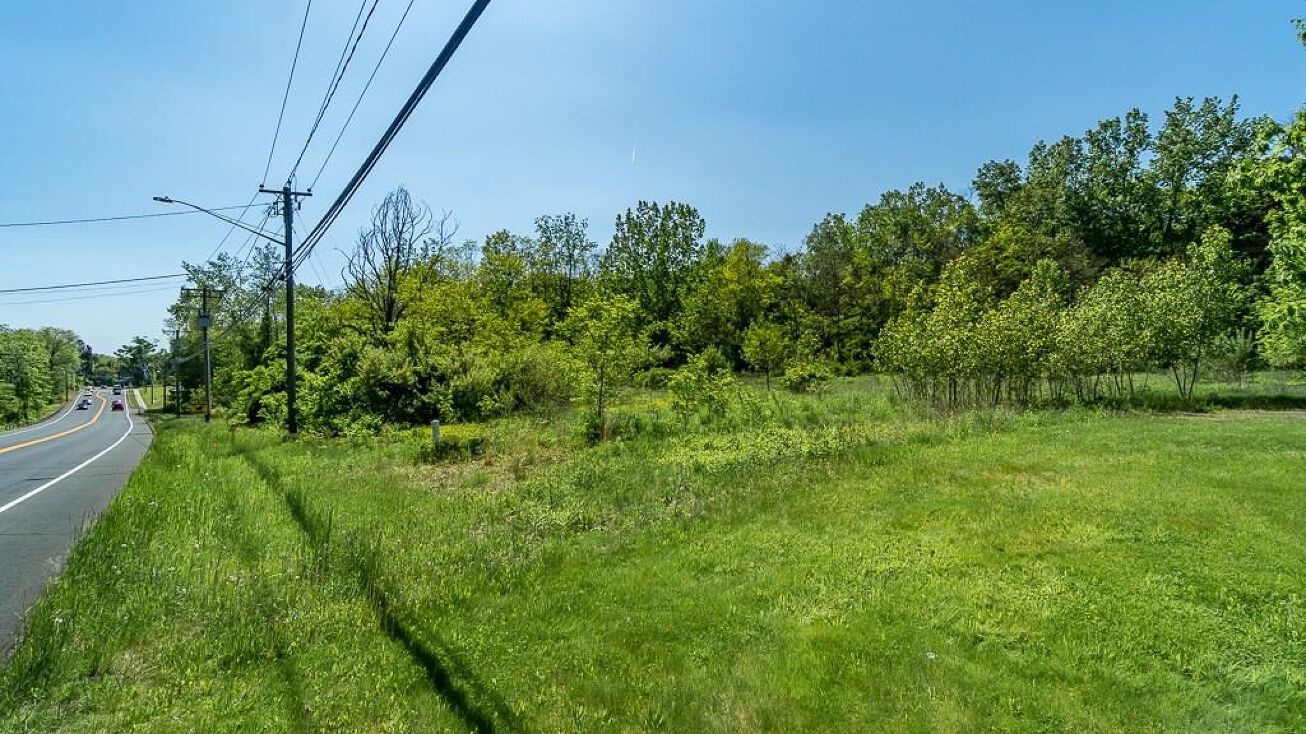 927 Hartford Turnpike, Vernon, CT 06066