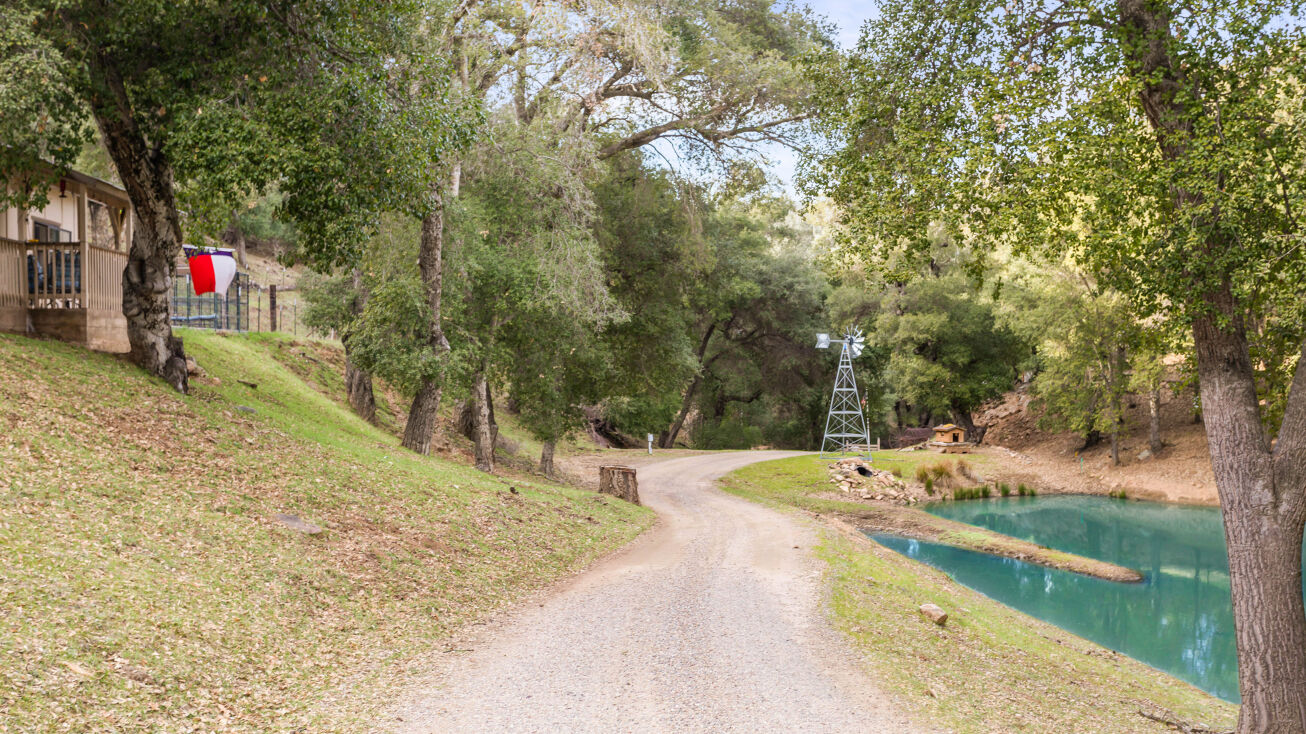 26352 Eagle Gap Rd, Santa Ysabel, CA 92070