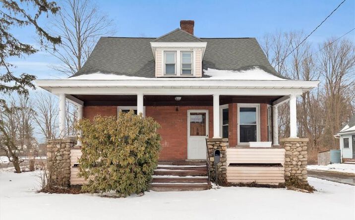 image of property at 127 E MAIN ST Plainville CT 06062-1956