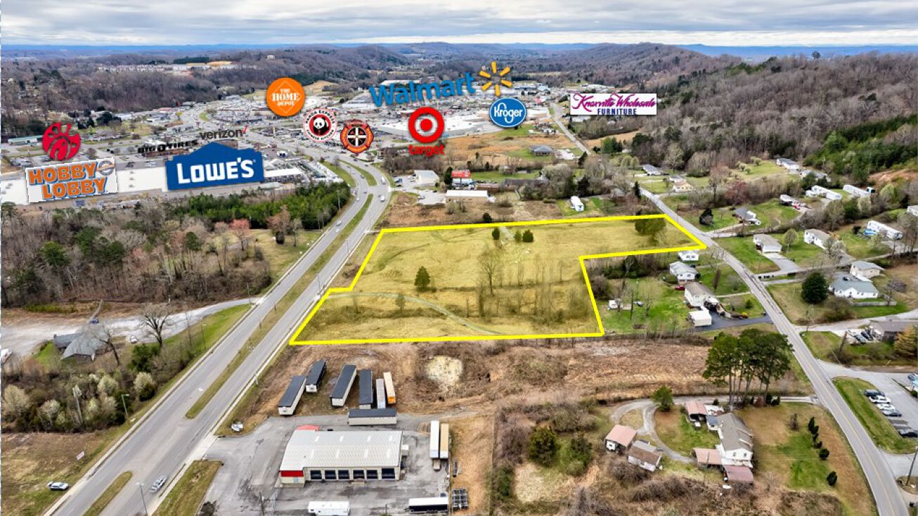 2105 Callahan Dr, Knoxville, TN 37912