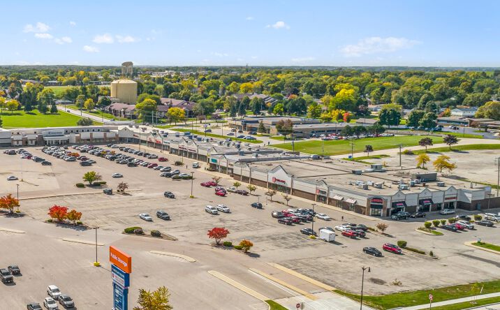 Crestview Racine Wi 4901 Washington Ave, Racine, WI 53406 | Crexi.com
