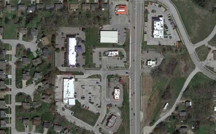 Pictures of Retail property located at 391 N Main St, Lansing, KS 66043 for sales - image #1