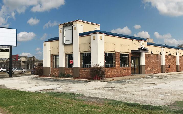 Pictures of Retail property located at 1212 Utah St, Watertown, WI 53094 for sales - image #1