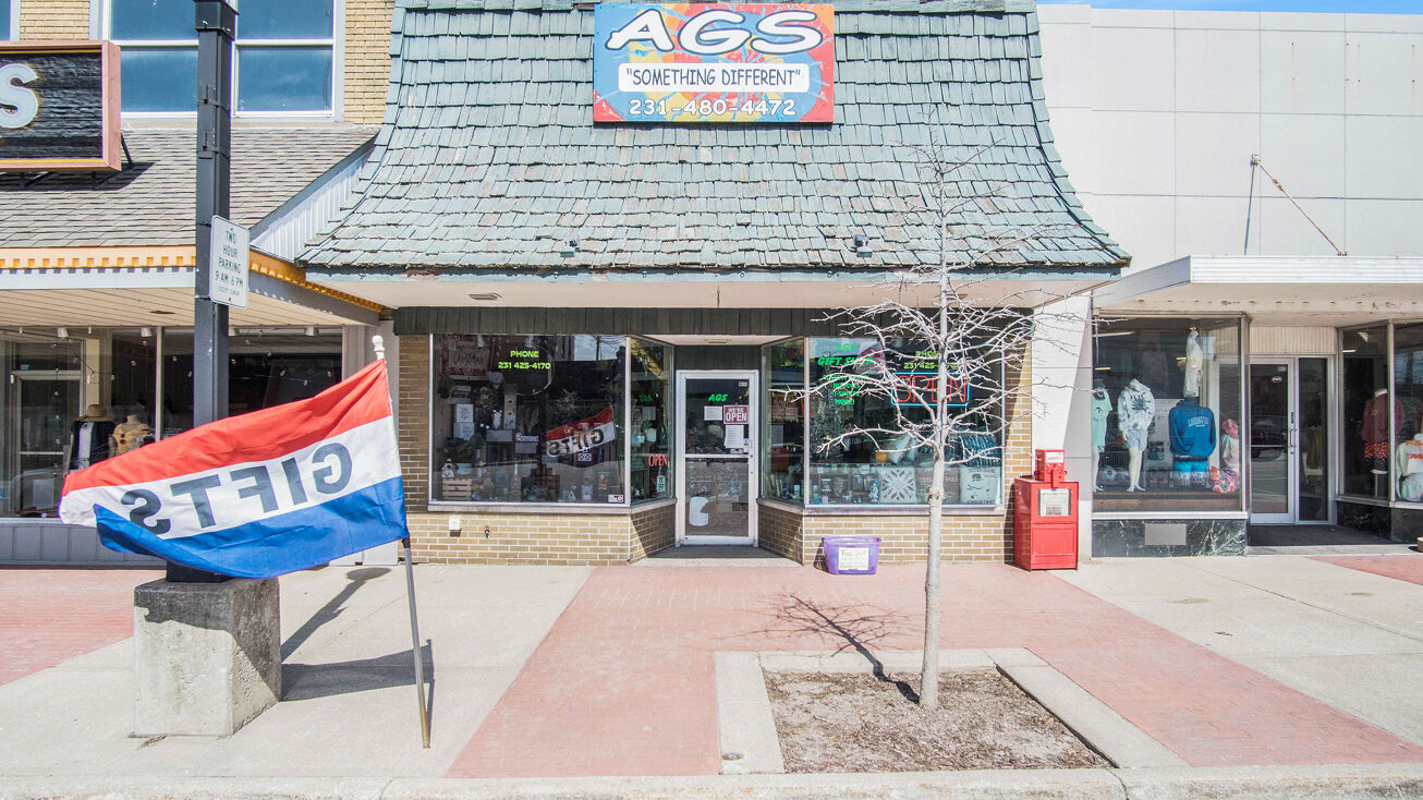 111 E Ludington Ave, Ludington, MI 49431