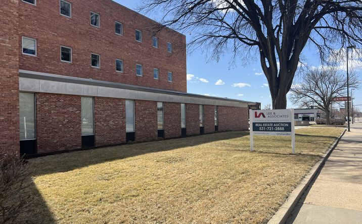 Pictures of Office property located at 8 S 6th St, Council Bluffs, IA 51501 for comps - image #1