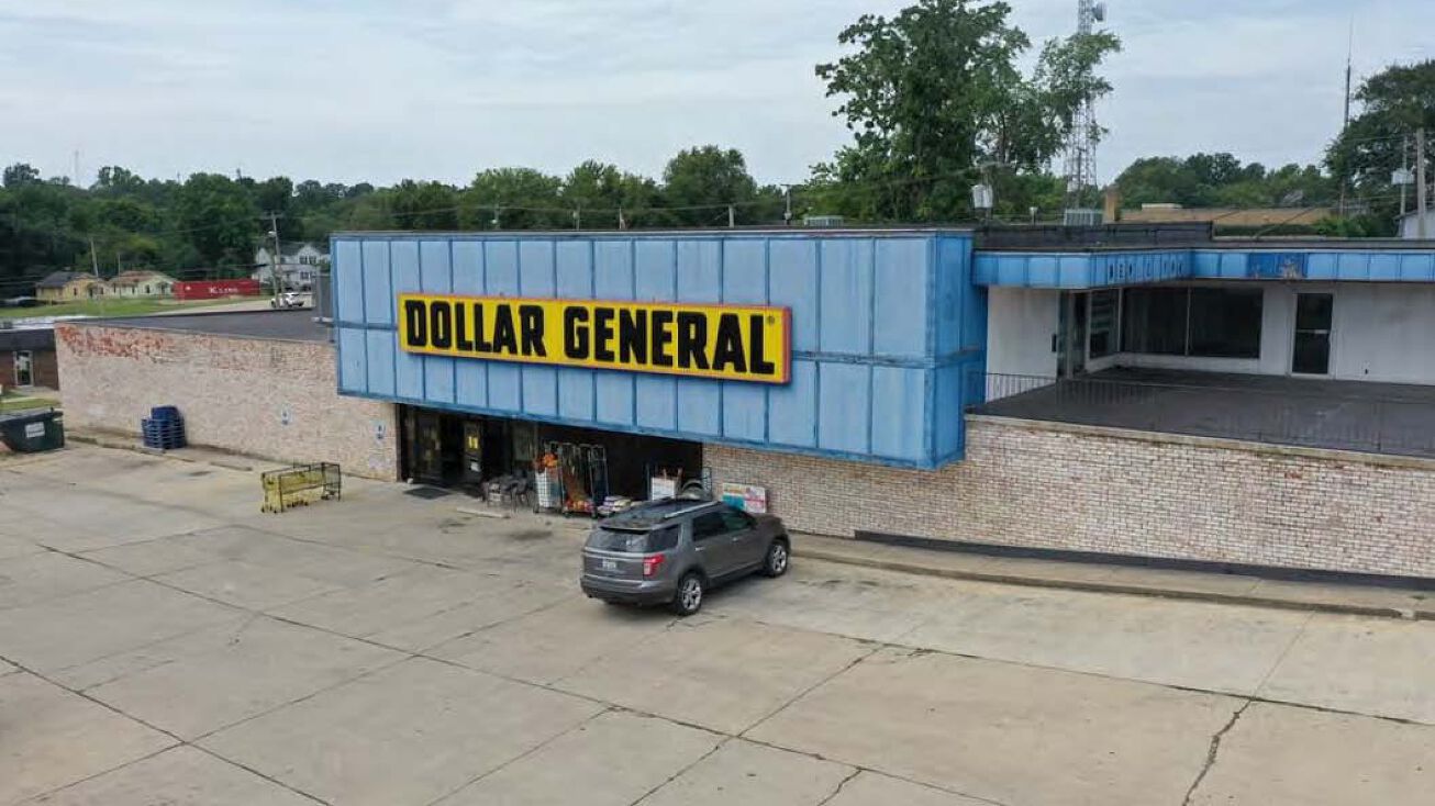 25 Old Capitol Shopping Center, Vandalia, IL 62471