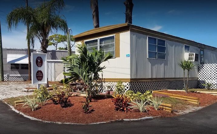Pictures of Multifamily, Mobile Home Park property located at 40110 US Hwy 19 N, Tarpon Springs, FL 34689 for comps - image #1
