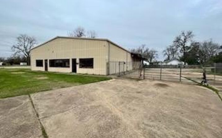Pictures of Special Purpose, Land property located at 2030 RAPIDES Avenue, Alexandria, LA 71301 for sales - image #1