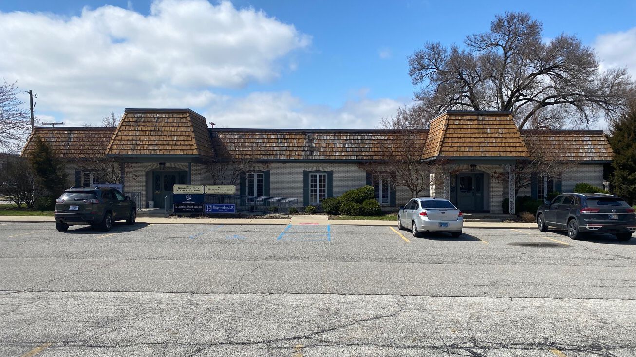 9013 Indianapolis Blvd, Highland, IN 46322 Office Property for Sale