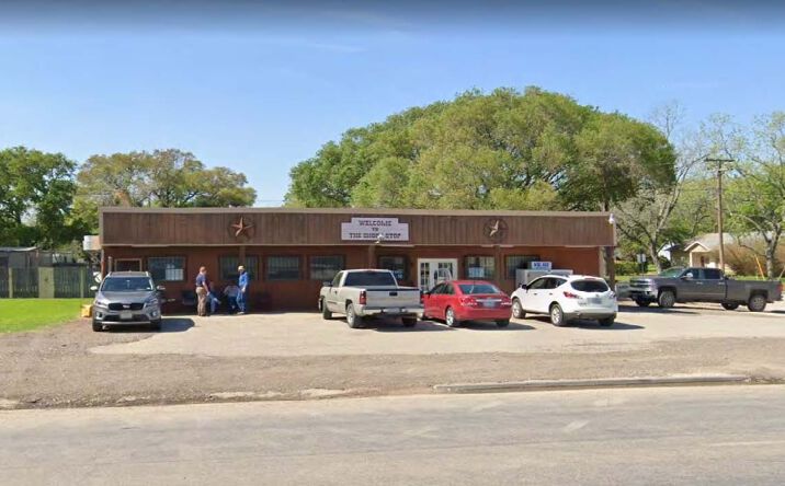 Pictures of Retail property located at 1102 W North St, Louise, TX 77455 for sales - image #1