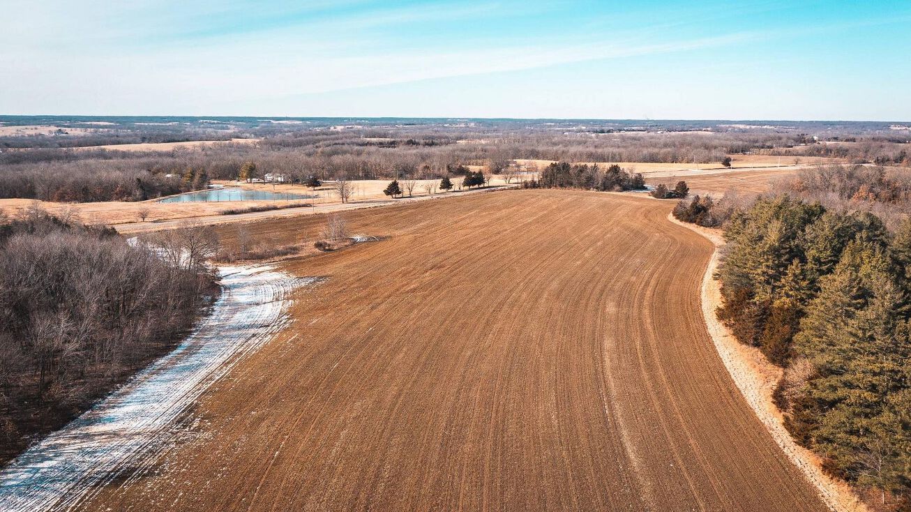 Higgins Ranch Rd, Wellsville, MO 63384