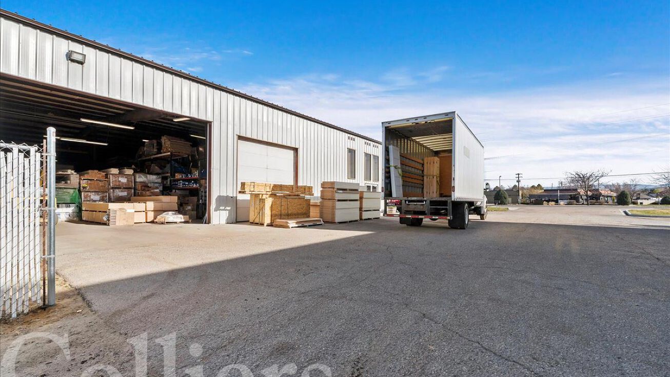 1447 E State St, Eagle, ID 83616