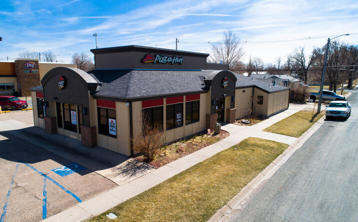 Pictures of Retail property located at 726 W 27th St, Scottsbluff, NE 69361 for comps - image #1