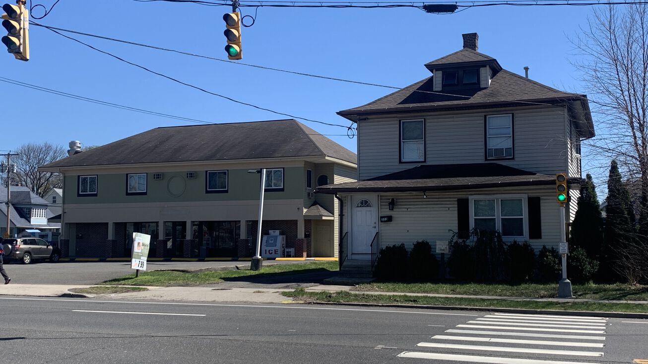353 Bridgeport Ave, Milford, CT 06460 Mixed Use Property for Sale Mixed use Office/Residential