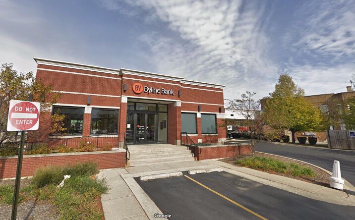 Pictures of Retail property located at 379 N River Rd, Des Plaines, IL 60016 for sales - image #1