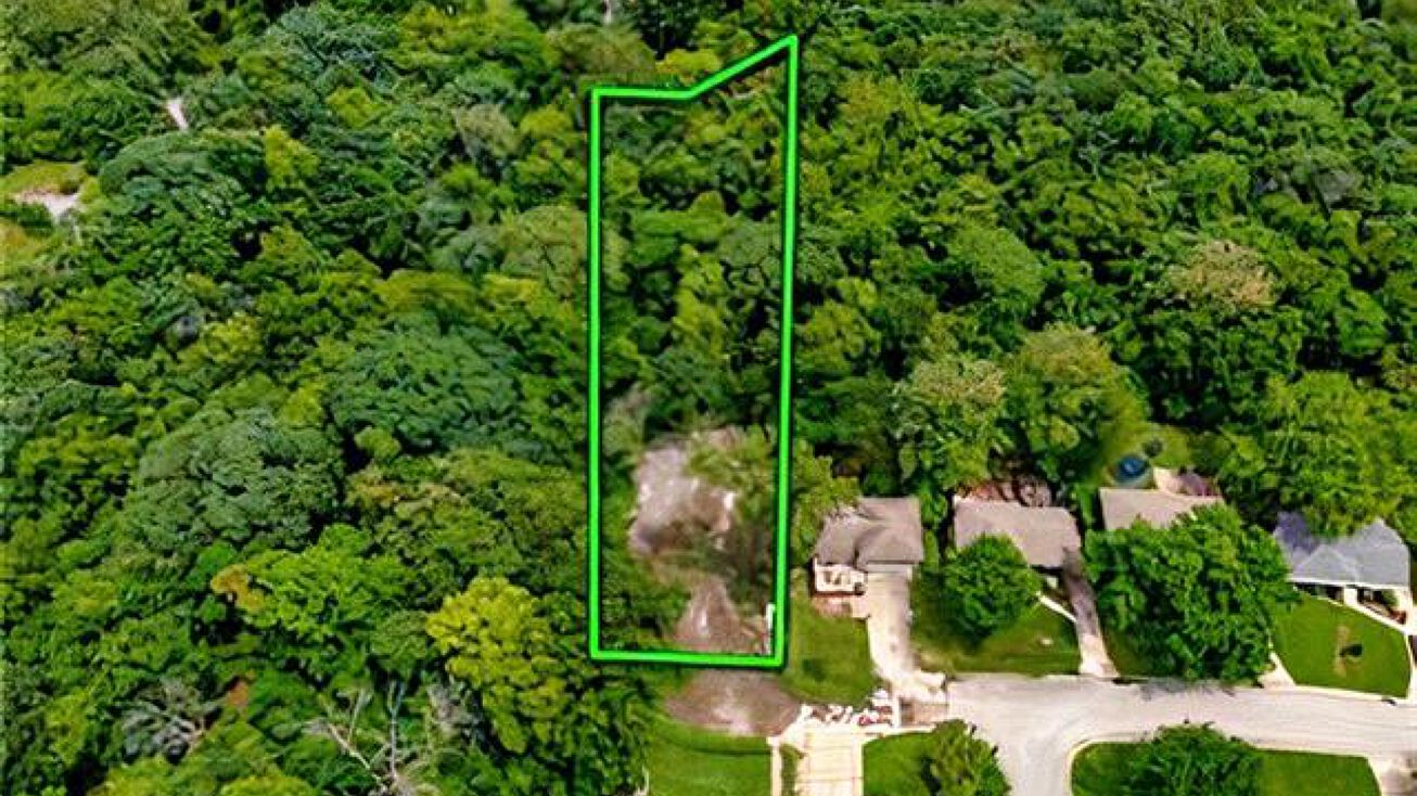 NW Fisk Avenue, Kansas City, MO 64151