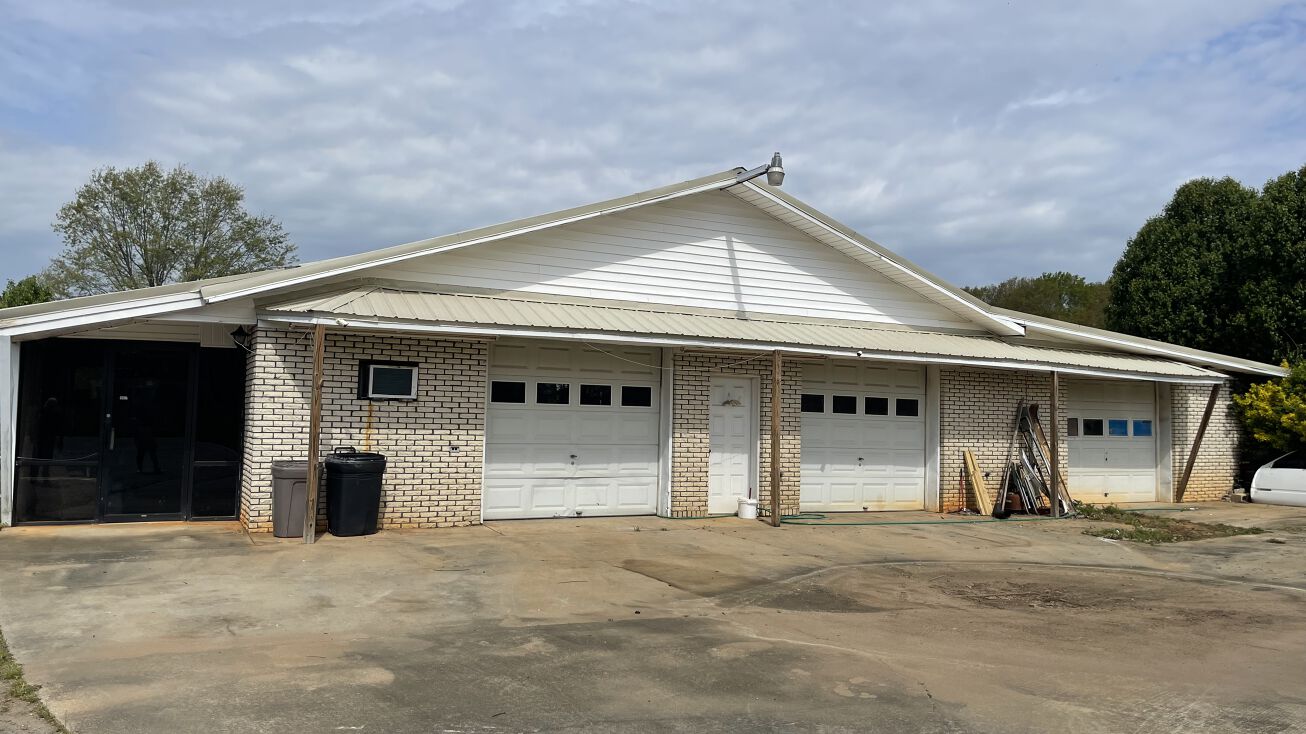 1204 SC11, Chesnee, SC 29323